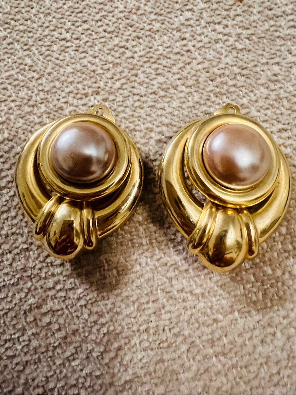 Vintage Gold Tone Earrings with Faux Pearl